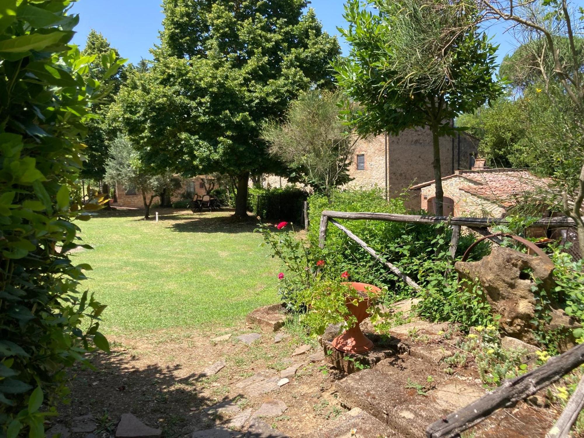Agriturismo Le Colline مونتيسكودايو المظهر الخارجي الصورة